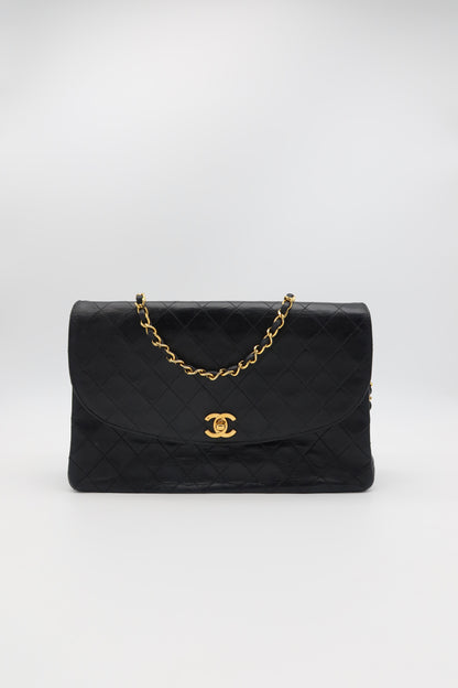 CHANEL MATELASSE FLAP BAG TWIST LOCK