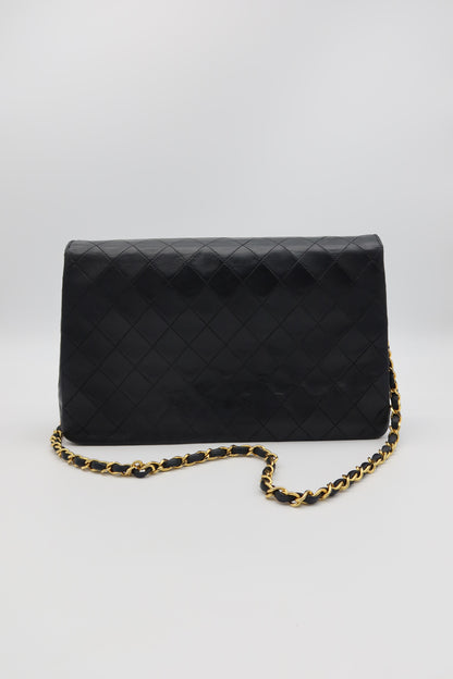 CHANEL MATELASSE FLAP BAG TWIST LOCK